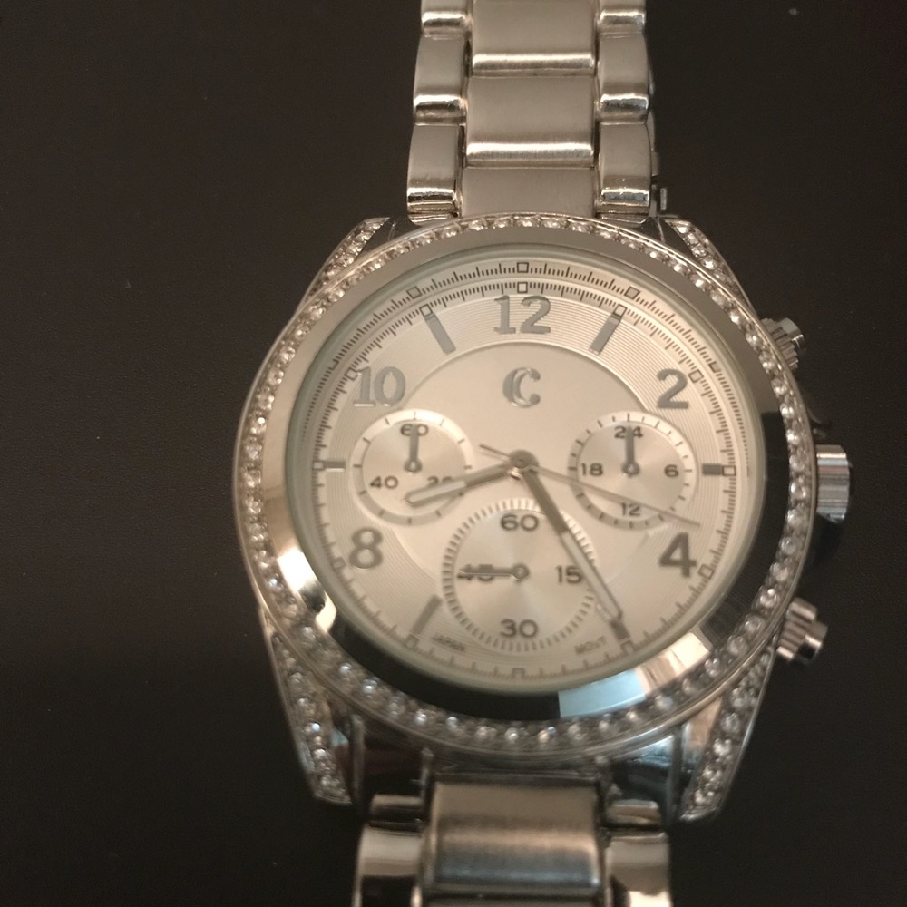 Pretty Silver watch with Rhinestones - Picture 3 of 8